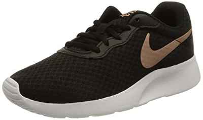 NIKE Tanjun, Zapatillas de Gimnasia Mujer, Negro Black Mtlc Red Bronze Barely Volt White, 39 EU