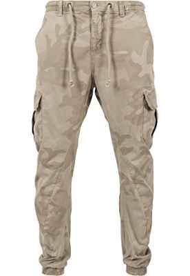 URBAN CLASSICS Pantalón jogging Camo Cargo con bolsillos de parche laterales y traseros, ajuste holgado, estampado camuflaje, cintura cordón, puños elásticos, color Beige Camo, talla 32